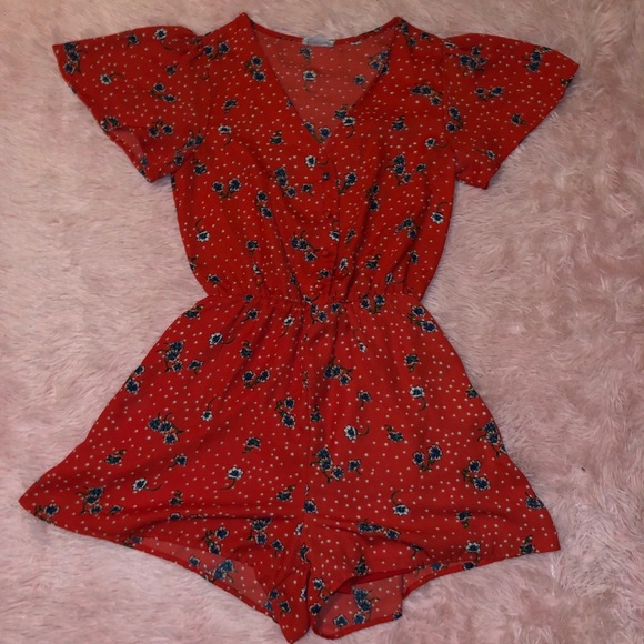 Bright red summer romper - Picture 3 of 6